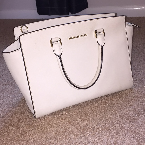 Michael Kors Purse - Picture 8 of 8